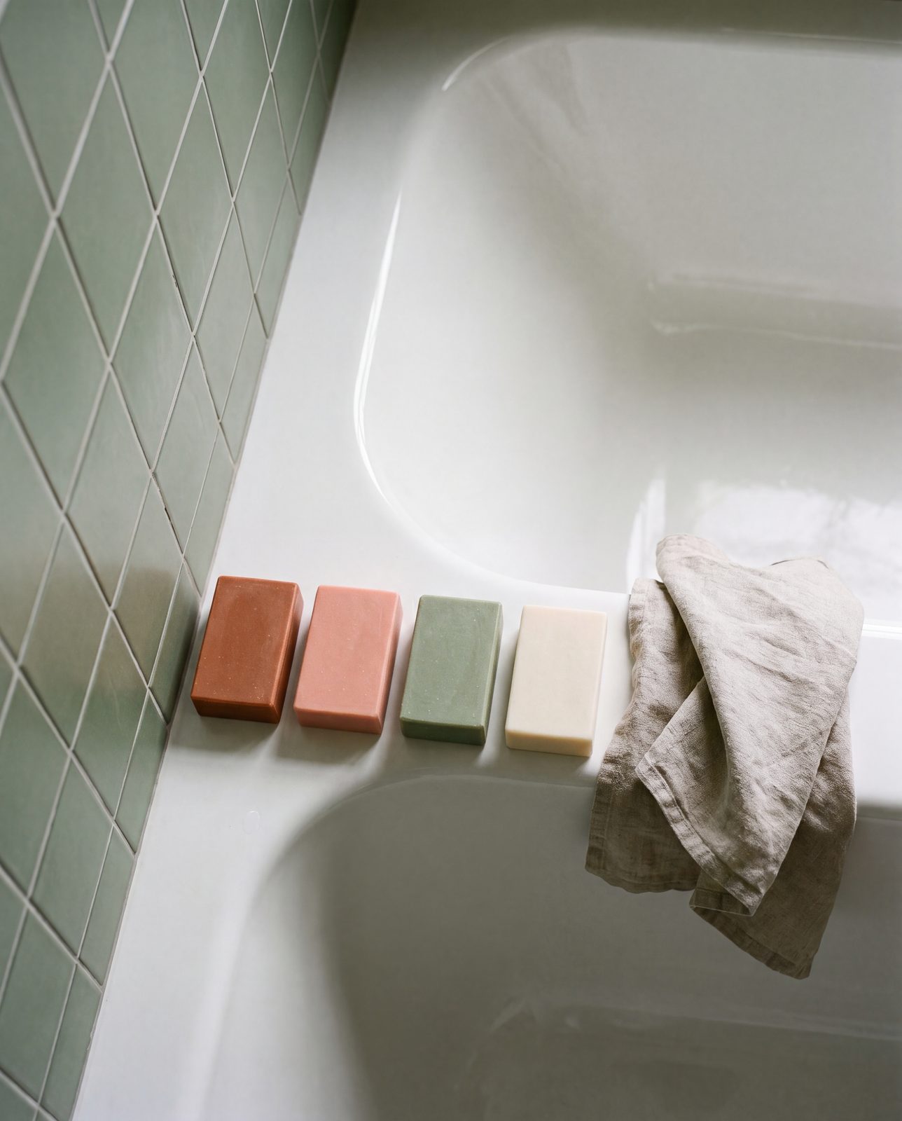 jabon. — borde bañadera 2