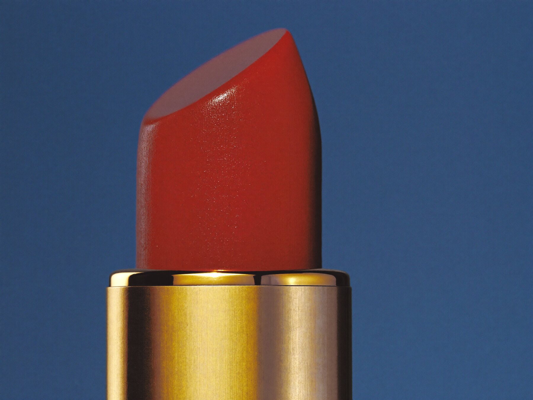 red — lipstick campaign — primer plano de la barra